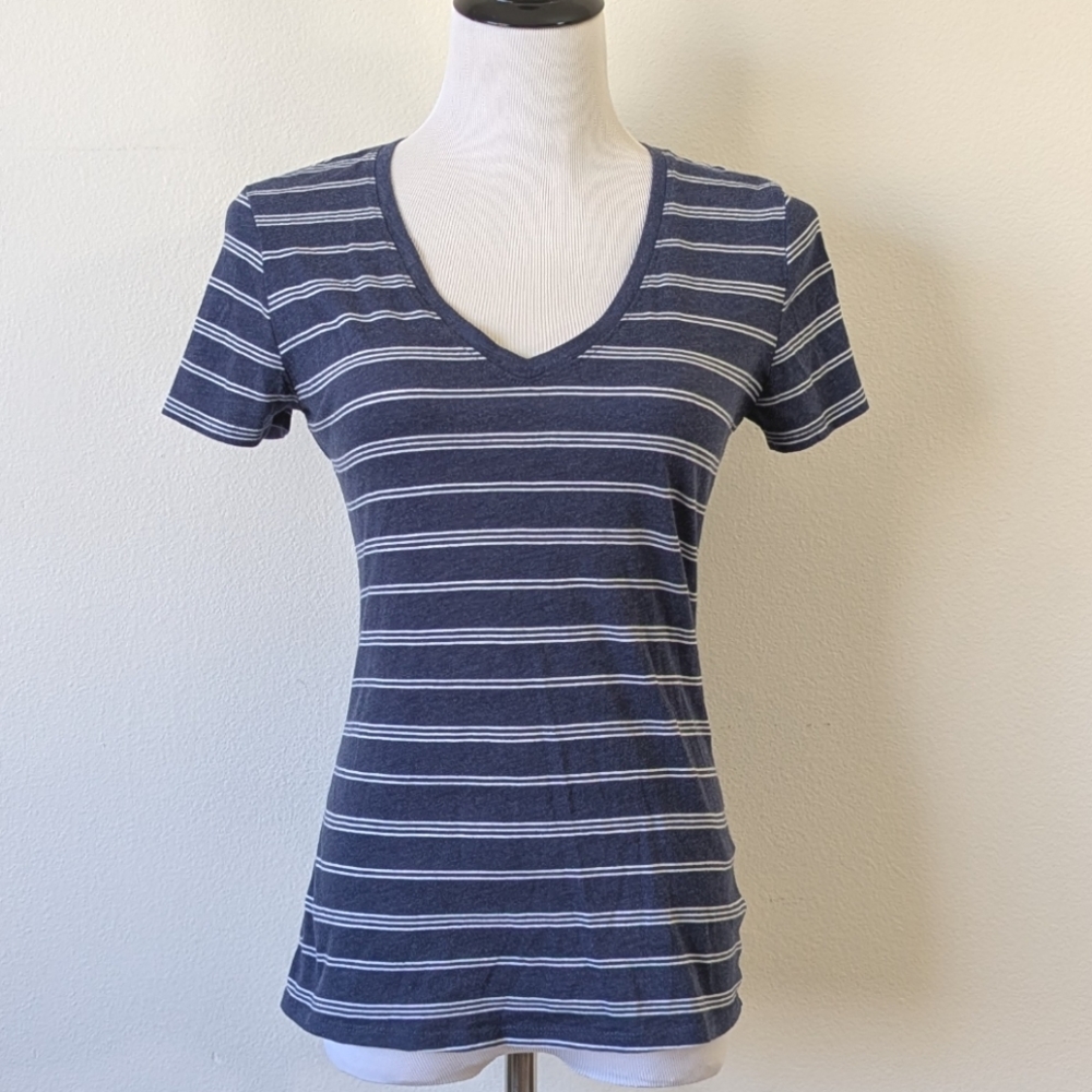 URBAN OUTFITTERS Navy Striped Tee